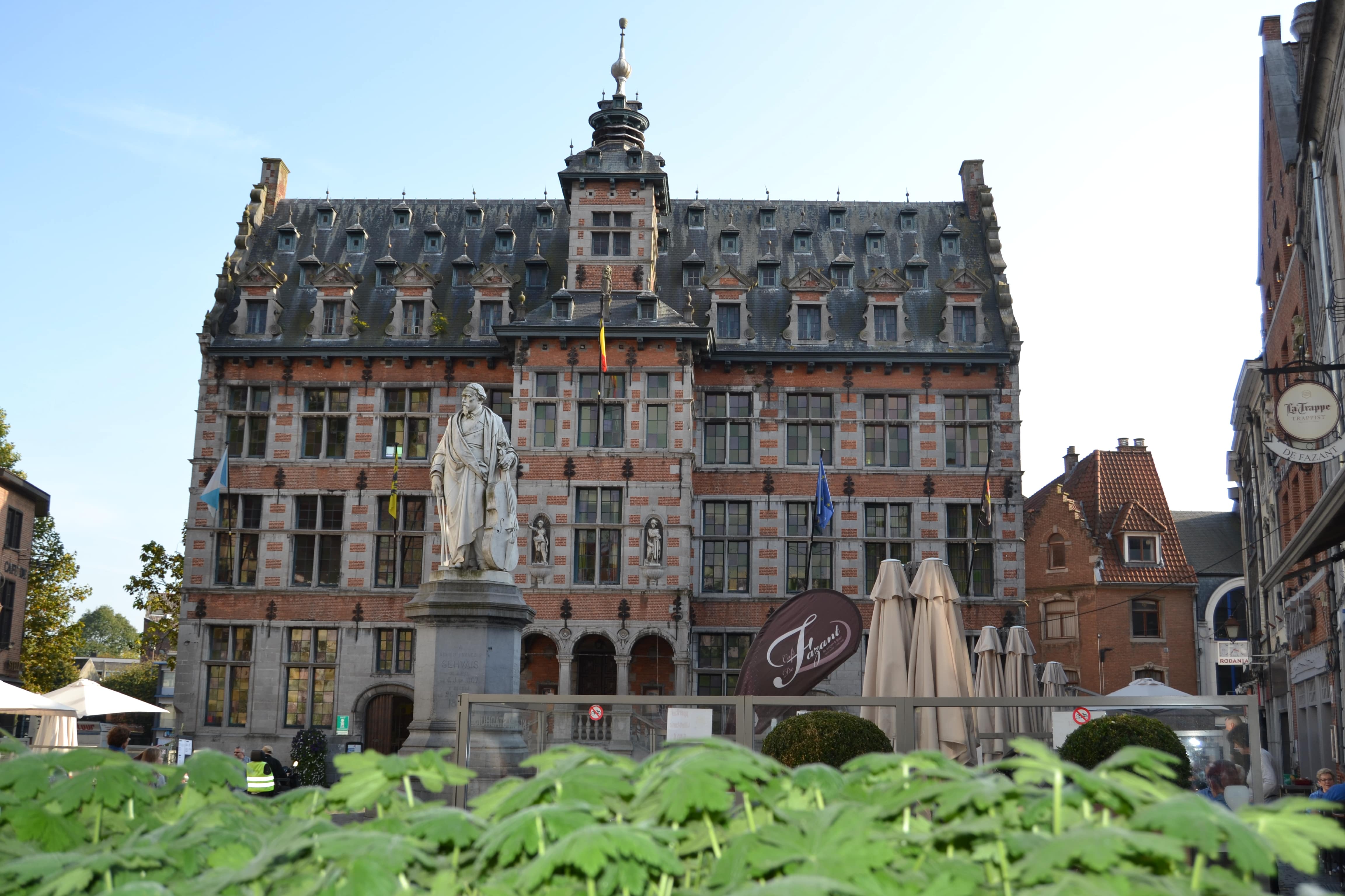 « De Hallenaren betalen meer, voor minder sociaal beleid, maar voor de prestigeprojecten van N-VA en CD&V »